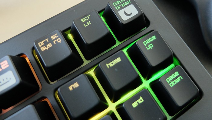 razer blackwidow chroma detalle